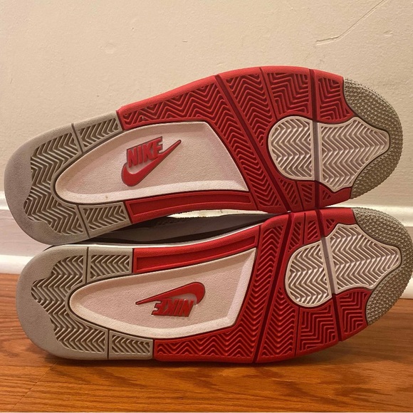 Jordan 4 fire red (2020) - Picture 4 of 6